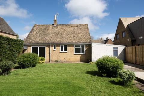2 bedroom detached bungalow for sale, Almin, Redesdale Place, Moreton-in-Marsh, Gloucestershire