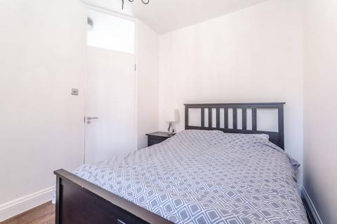 1 bedroom flat to rent, Clerkenwell Road, Clerkenwell, London, EC1R