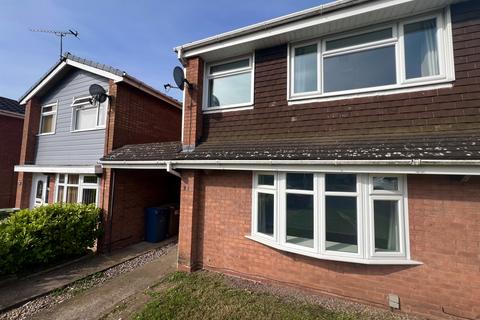3 bedroom semi-detached house to rent, Hollyhurst, Stafford, ST17 4RS