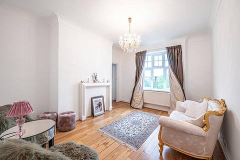 2 bedroom flat to rent, Belsize Grove, Belsize Park, London, NW3