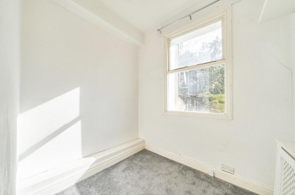 Apartment in London, Cordwell Estate, Hither Green - More