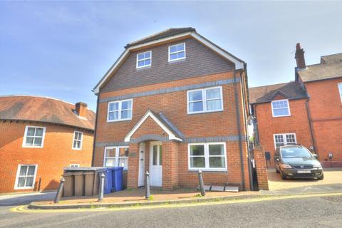 1 bedroom apartment to rent, Lower South Street, Godalming, Surrey, GU7