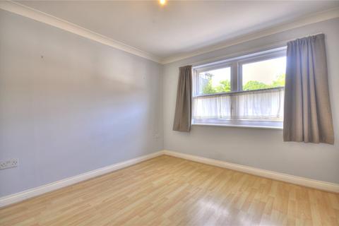 1 bedroom apartment to rent, Lower South Street, Godalming, Surrey, GU7