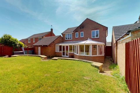 4 bedroom detached house for sale, Cumbrae Drive, Great Billing, Northampton NN3 9HD