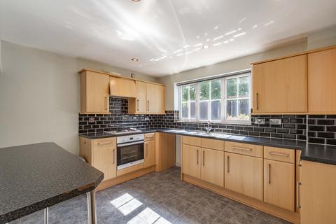 4 bedroom detached house to rent, Speakers Close, Tividale, Oldbury, West Midlands, B69