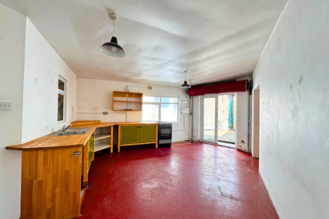 Industrial unit to rent, Constable Crescent, London N15
