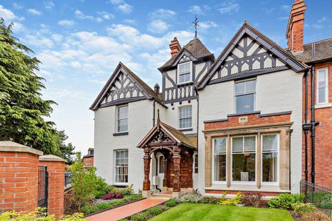 6 bedroom semi-detached house for sale, Besford Gardens, Shrewsbury