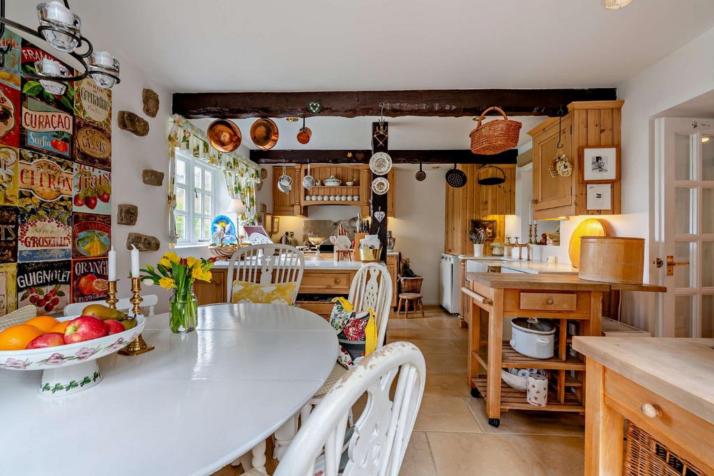 Kitchen/Breakfast