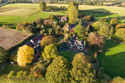 5 bedroom equestrian property for sale, Nr Ombersley, Worcestershire