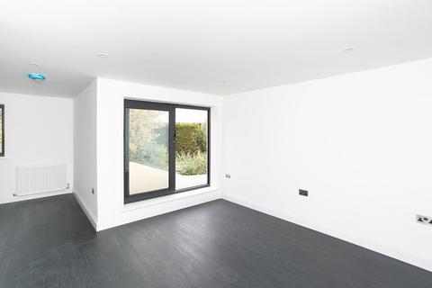 1 bedroom apartment to rent, Little Bushey Lane, Bushey, Hertfordshire, WD23