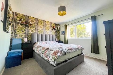 37 Larch Way, Patchway, Bristol, BS34 5DW