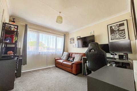 37 Larch Way, Patchway, Bristol, BS34 5DW