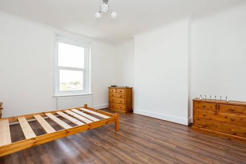 4 bedroom flat to rent, High Street Mews,, Wimbledon Village, London, SW19