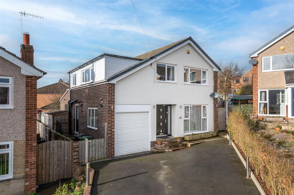 The Gills, Otley, West Yorkshire, LS21 4 bed detached house for sale