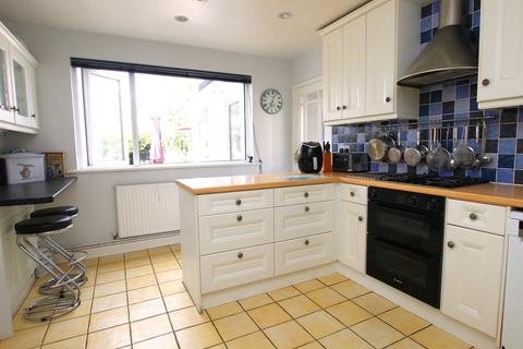 5 bedroom bungalow for sale, Greenacre Close, Upton , Poole, BH16