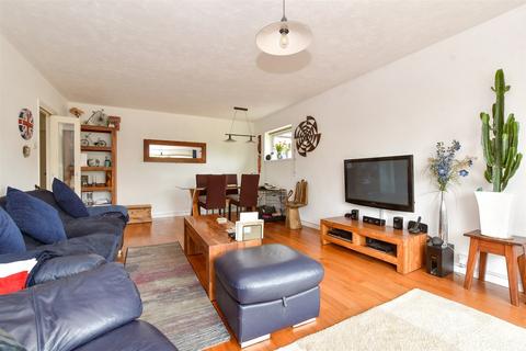 Flat 7, 86 Worcester Road, Sutton, SM2 6QQ