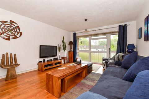 Flat 7, 86 Worcester Road, Sutton, SM2 6QQ