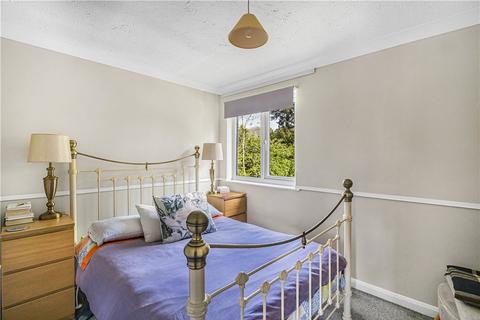 18 Connaught Gardens, Morden, SM4 6DB