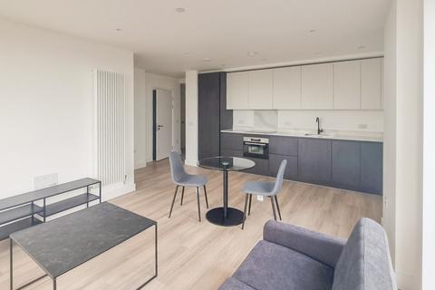 1 bedroom flat to rent, Silverleaf, London, W3