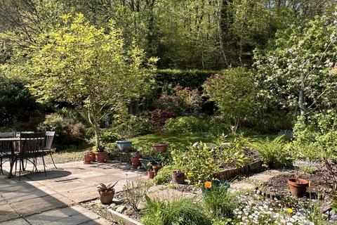 12 Bryndulais, Llanwrda, SA19 8AG