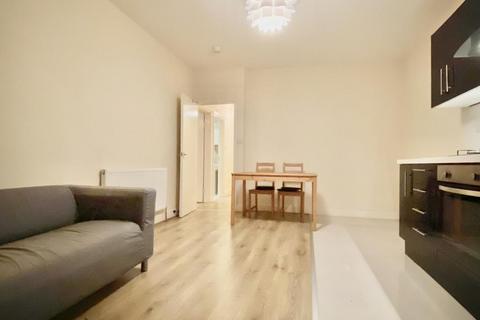 1 bedroom flat to rent, caxton road , SW19
