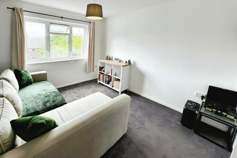 1 bedroom flat for sale, Kirkstall Close, Toothill, Swindon, SN5 8EE