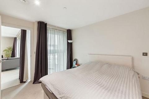 1 bedroom flat for sale, Bezier Apartments, London EC1Y