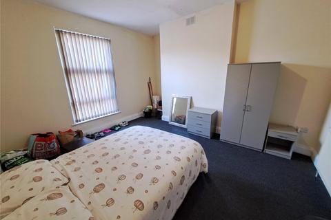 8 bedroom end of terrace house to rent, Bolton Road, Farnworth, Bolton, Greater Manchester, BL4