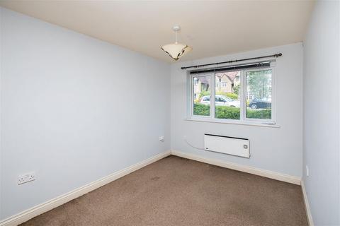 2 bedroom flat for sale, Reservoir Road, Kettering NN16