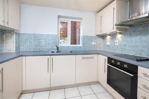 Flat 2, Knoll Court Reservoir Road, Kettering, NN16 9QG