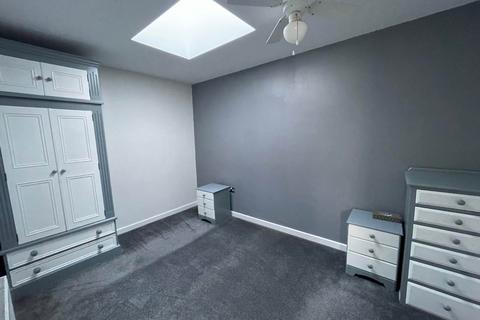 2 bedroom flat to rent, Listdama, Clifton Road, Weston-super-Mare