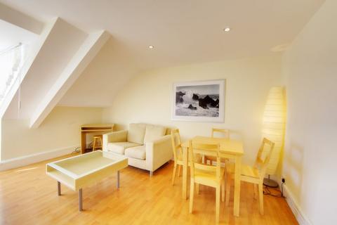 2 bedroom flat to rent, Grosvenor Place, Jesmond,