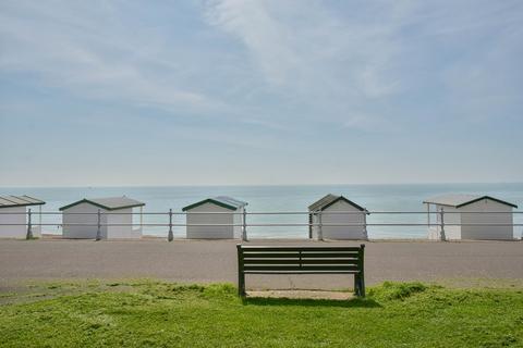 3 bedroom ground floor flat for sale, Bedford Avenue, Bexhill-on-Sea, TN40