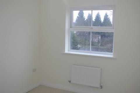 2 bedroom flat to rent, Huxley Court, Stratford-upon-Avon, CV37