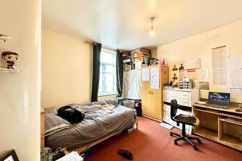 3 bedroom end of terrace house for sale, Castleton Road, Preston PR1