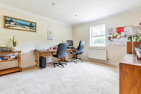 1 Clearwater, St Columb, TR9 6ET