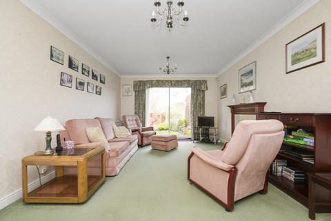 1/2 East Comiston, Edinburgh, EH10 6RZ