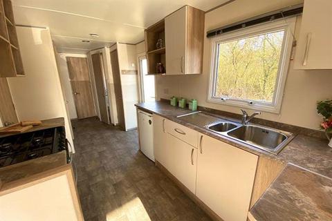 3 bedroom static caravan for sale, Whitecliff Bay Holiday Park