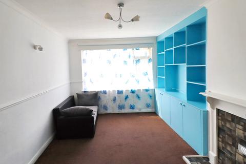 2 bedroom flat to rent, Marion Close, Ilford IG6