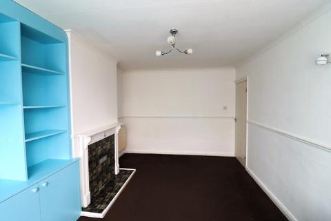 2 bedroom flat to rent, Marion Close, Ilford IG6