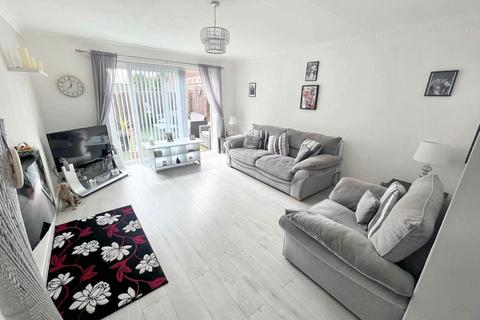 2 bedroom flat for sale, Dunstanburgh Close, Washington, Sunderland, NE38 0JG