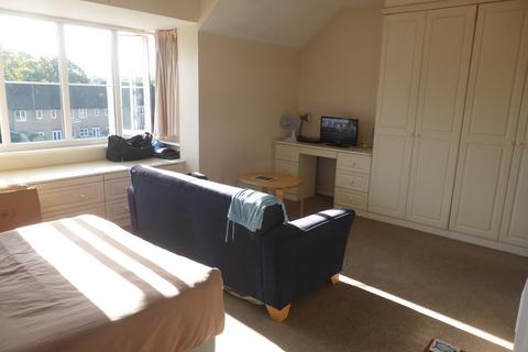 undefined, Addlestone