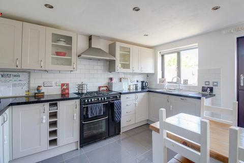 2 bedroom terraced house for sale, Bower Lane, Eaton Bray, LU6 1RB