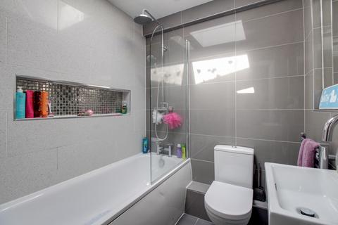 53 Bower Lane, Eaton Bray, Dunstable, LU6 1RB