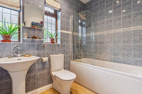 114 Chalfont Road, Seer Green, Beaconsfield, HP9 2QP