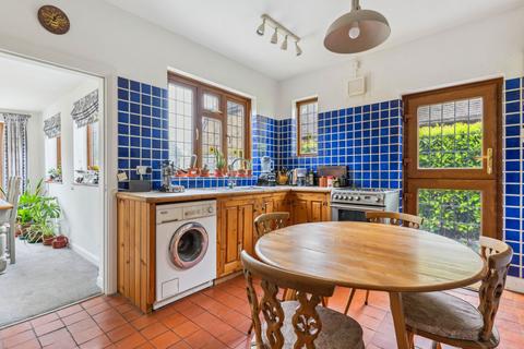 114 Chalfont Road, Seer Green, Beaconsfield, HP9 2QP