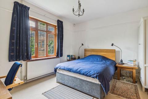 114 Chalfont Road, Seer Green, Beaconsfield, HP9 2QP