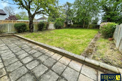 3 bedroom bungalow for sale, Stanley Road, Hornchurch, RM12