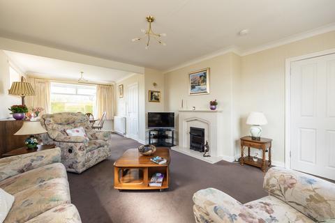 12 Cammo Hill, Edinburgh, EH4 8EY