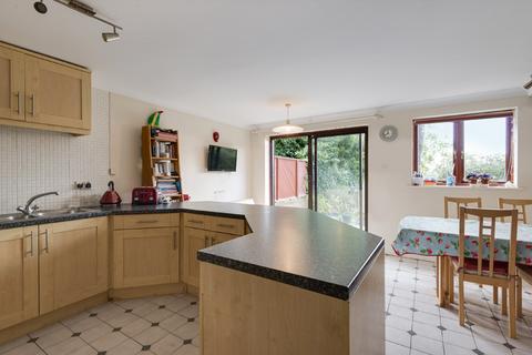 4 bedroom townhouse for sale, Thornbury Square, Highgate N6